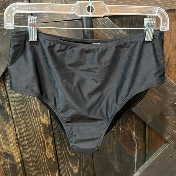 NWT Yonique Tankini Swim Suit L Black 2 Piece 2pc. Tummy Coverage Full Bottom - Picture 4 of 8